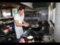 중국집 2대째 손짜장 요리하는 장면 썸네일 이미지